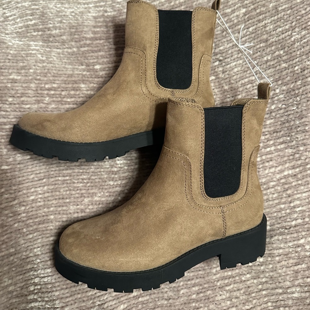 Chelsea Boots
